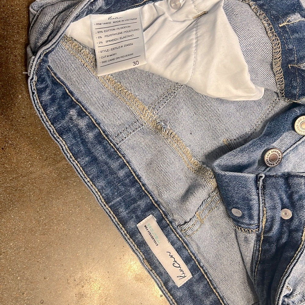 KanCan ankle crop jeans